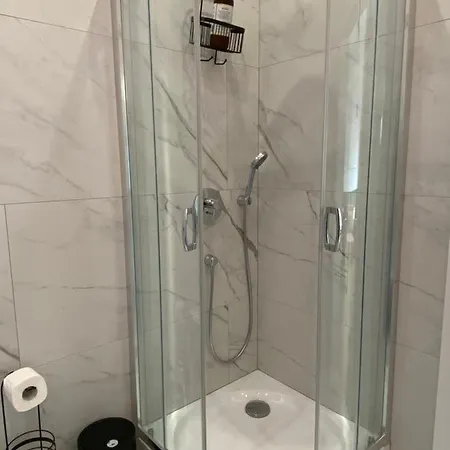 Royal Point Bed & Bath *