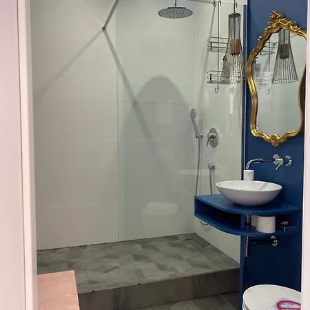 Royal Point Bed & Bath