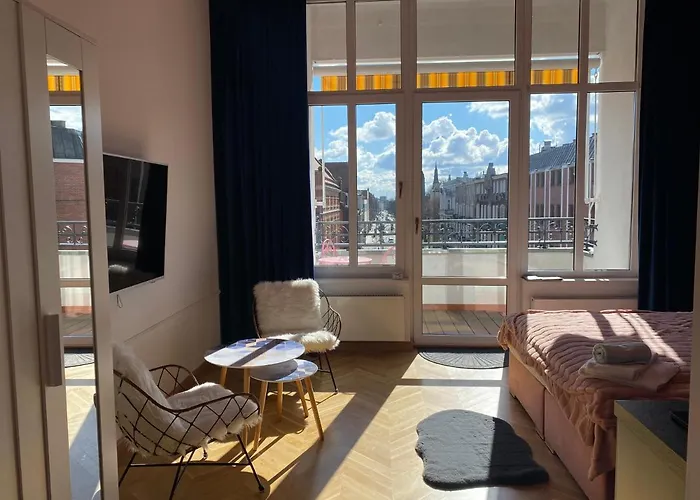 Royal Point Bed & Bath